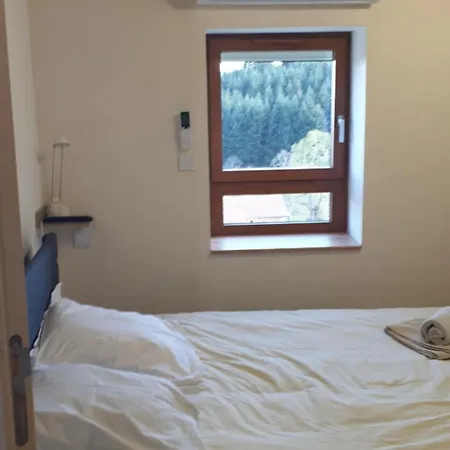 Holiday home Au Nid Nature 4-6 Pers Saint-Julien-Labrousse