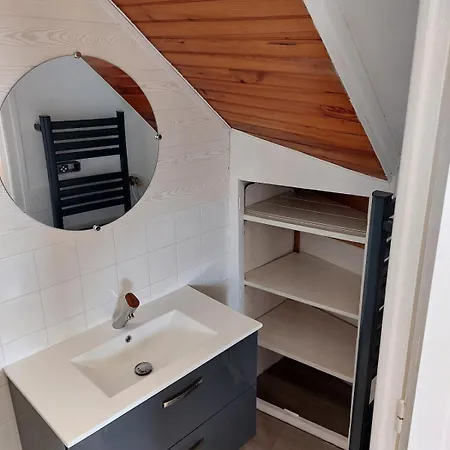 Holiday home Au Nid Nature 4-6 Pers Saint-Julien-Labrousse